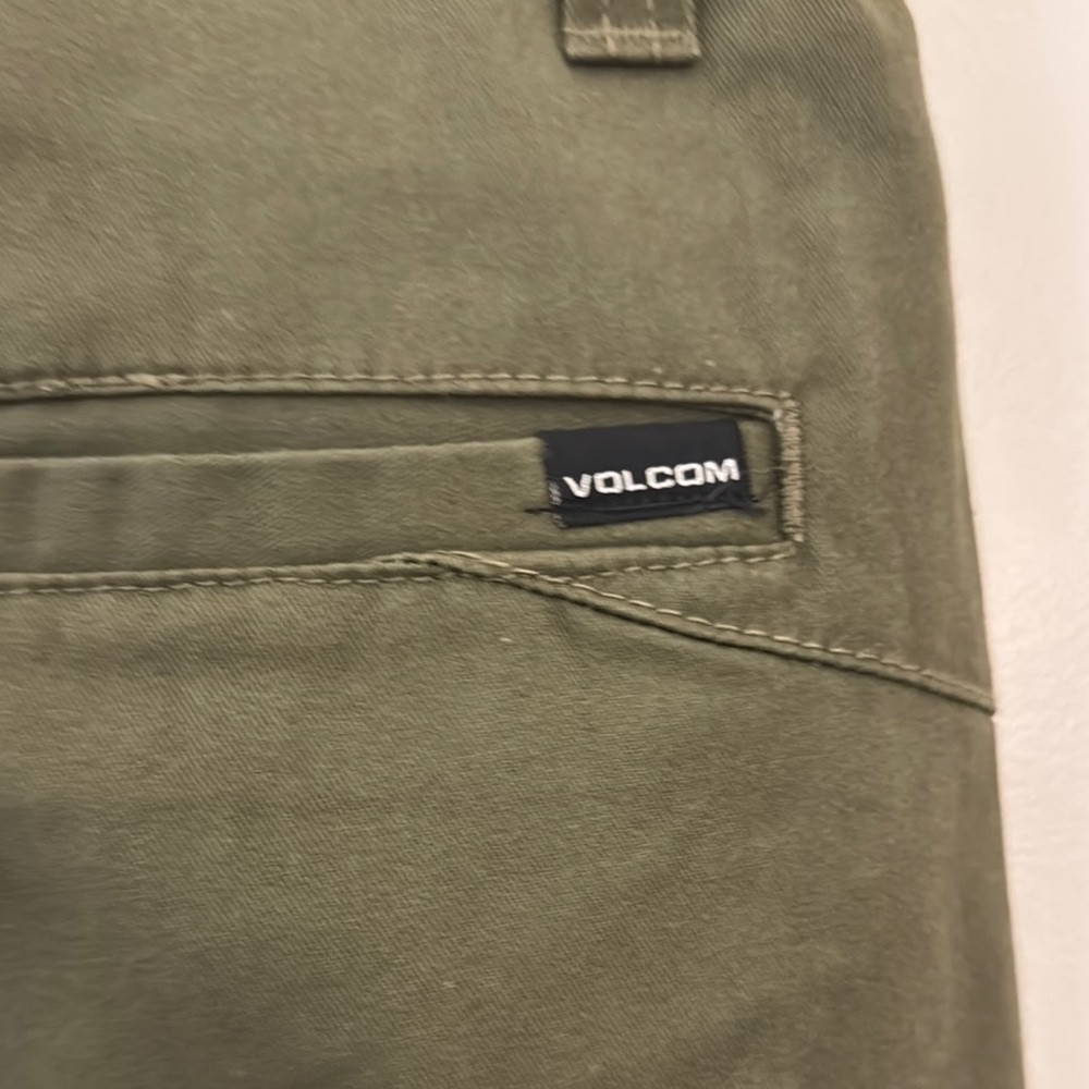 Volcom Green Chinos Slim Fit Modern Style Size 32 - Picture 6 of 7